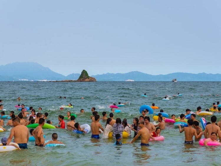 The best beaches in Shenzhen - The Helpful Panda